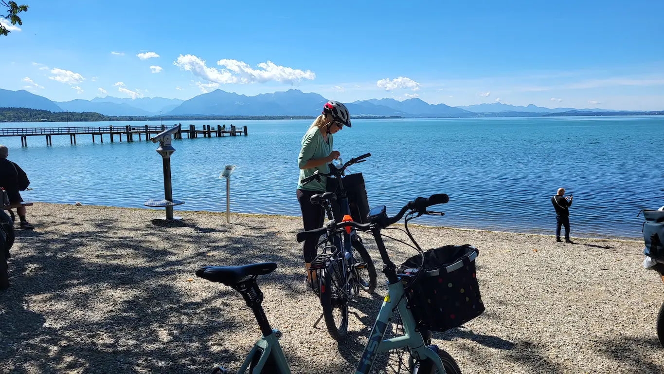 Fahrradtour_am_Chiemsee_ mit_iSY_XXL-R14_und_E5-ZR_Suedost-Ufer