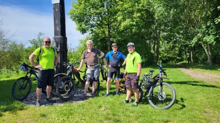 Darmstadt_Offroad_Tour_am_Sonntagmorgen_Rossdorf-Rehberg-Team_1366x768