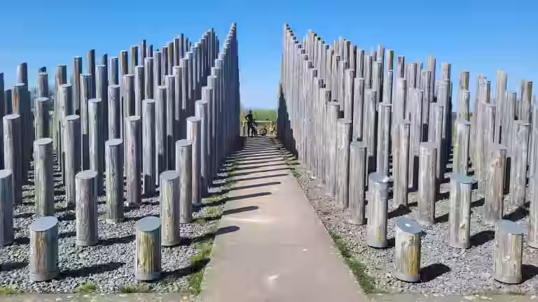 gut-neuhof-radtour-stangenpyramide-regionalpark-rhein-main