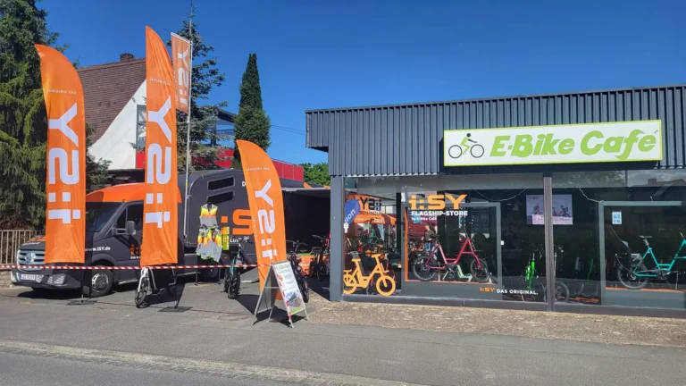 iSY Showtruck beim E-Bike Cafe