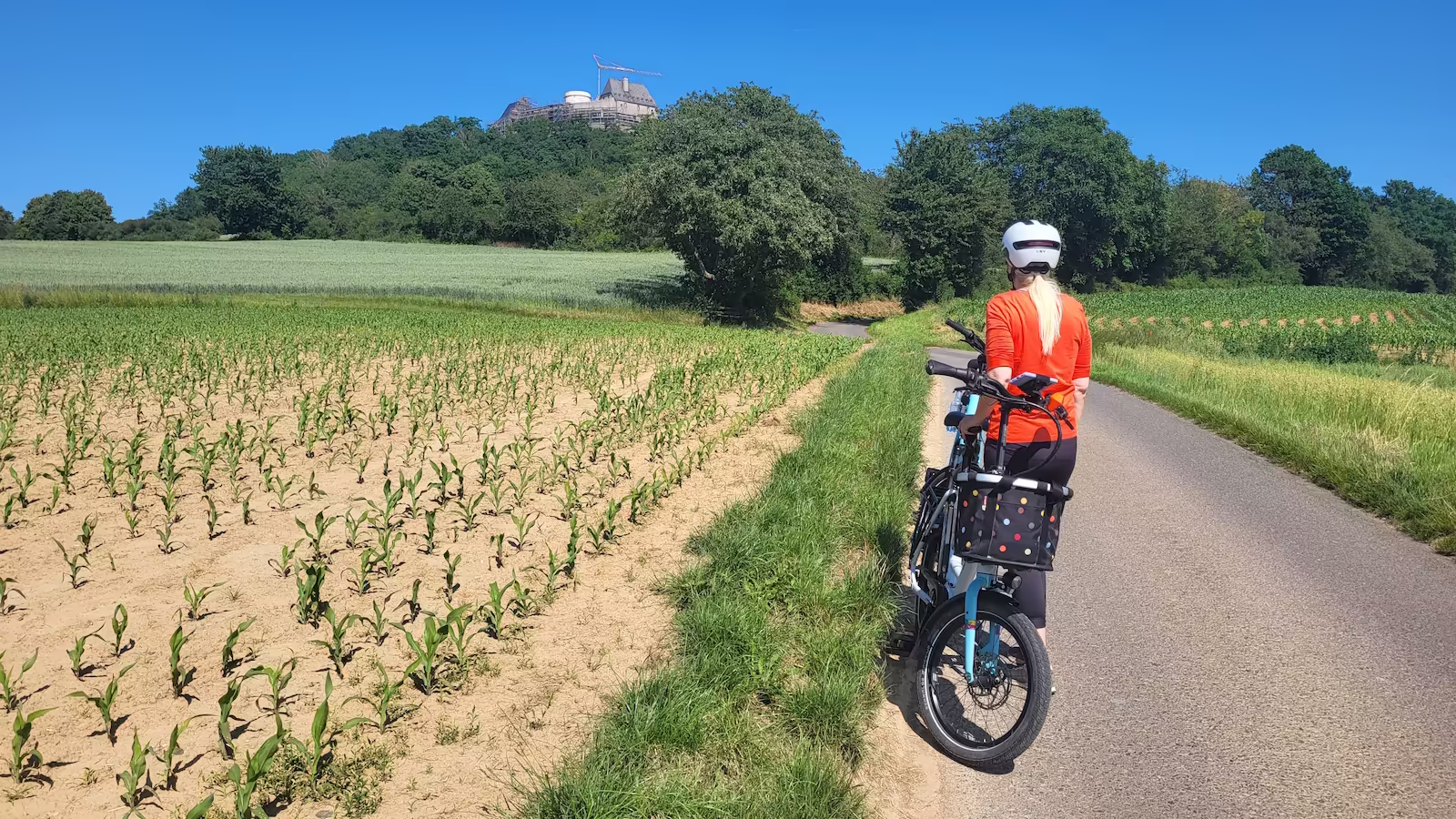 blick-hinauf-zur-veste-otzberg