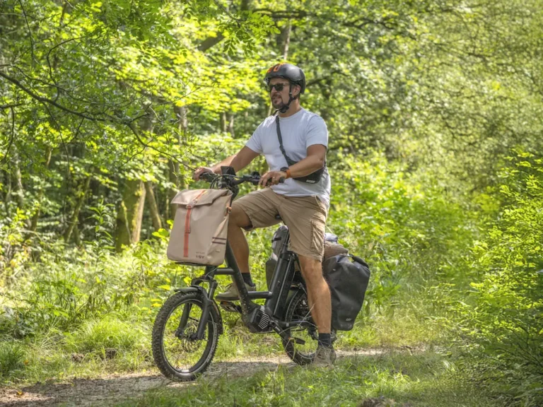 i:SY P12 ZR Adventure mit Gepäck